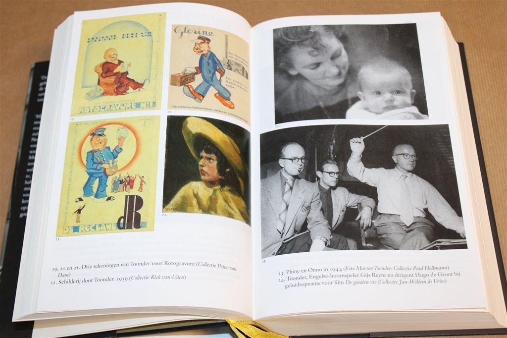 Marten Toonder — Biografie door Wim Hazeu, Eén stripboek, Ophalen of Verzenden, Gelezen