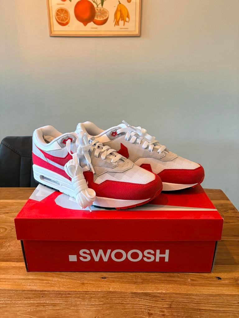Nike Air Max 1 Low Poly - Maat 44 - Nieuw in doos, Wit, Nieuw, Ophalen of Verzenden, Sneakers of Gympen