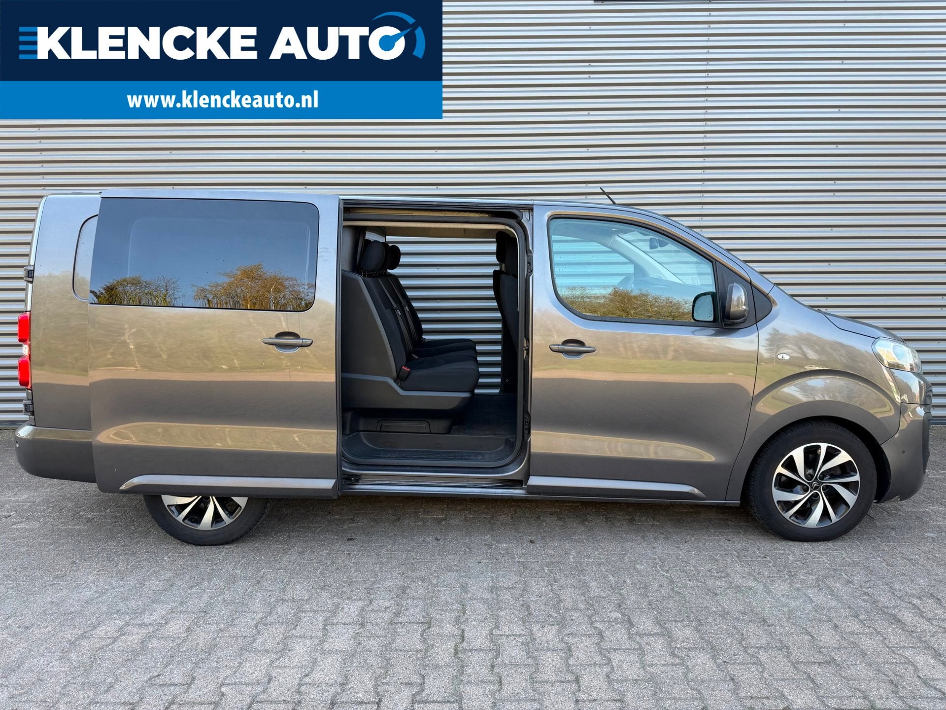 Citroen Jumpy 2.0 BlueHDI 180PK Club XL Automaat Dubbel cabi, Auto's, Stof, Gebruikt, Citroën, Bedrijf