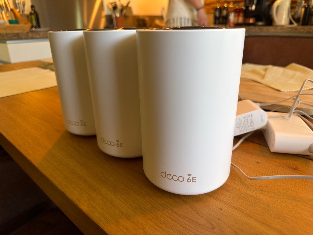 TP-link Deco XE75pro 3stuks mesh WiFi 6E, Computers en Software, Routers en Modems, Ophalen of Verzenden, Zo goed als nieuw, Router