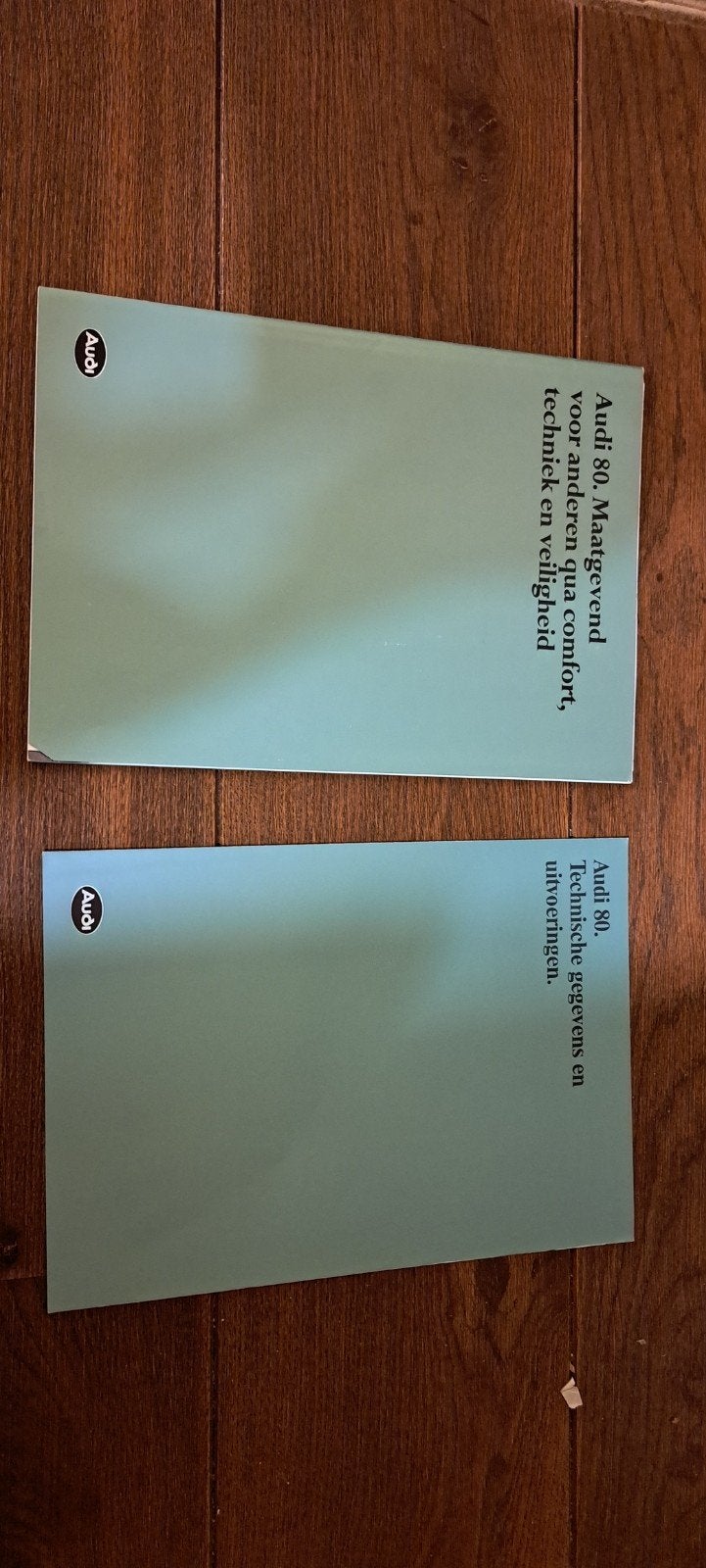 audi 80 2 brochure 1981, Computers en Software, Ophalen of Verzenden, Zo goed als nieuw, Desktop, USB