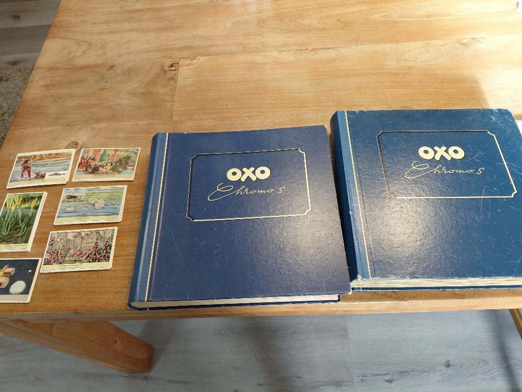 2 OXO Chromo's Verzamelalbums met 101 series x 6 + 10 losse, Verzenden, Gelezen, OXO, Plaatjesalbum