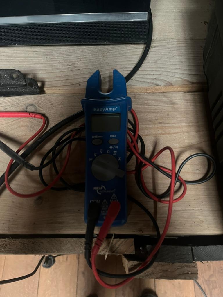 EazyAmp Stroomtang & Spanningstester - Multimeter, Doe-het-zelf en Verbouw, Meetapparatuur, Gebruikt, Multimeter, Ophalen of Verzenden