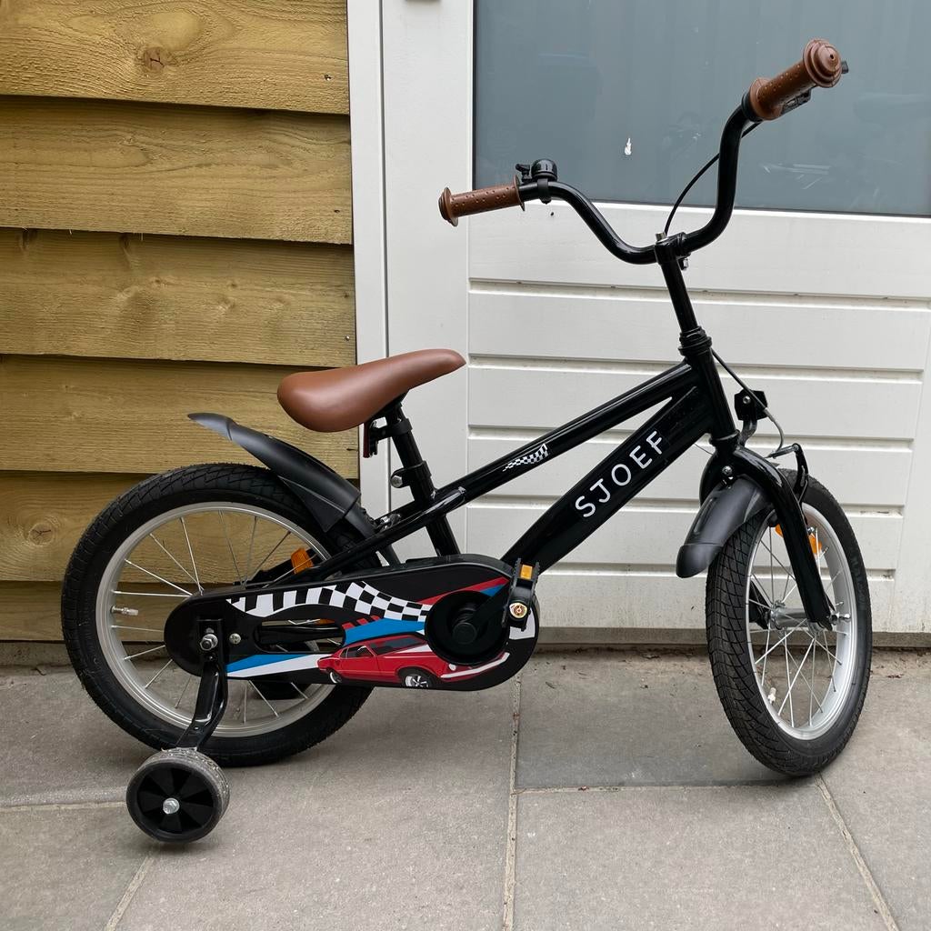 SJOEF race jongensfiets 16 inch - Zwart met zijwieltjes, Fietsen en Brommers, Fietsen | Kinderfietsjes, Ophalen, Terugtraprem