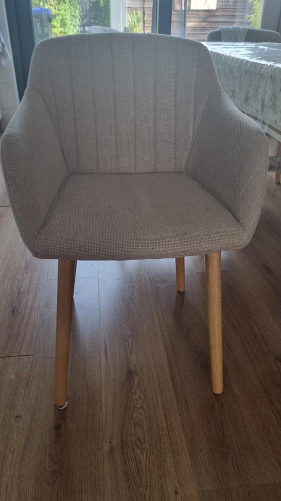 6x Eetkamerstoel Adslev met armleuningen - Beige stof, Huis en Inrichting, Stoelen, Ophalen, Overige kleuren, Modern, Scandinavisch