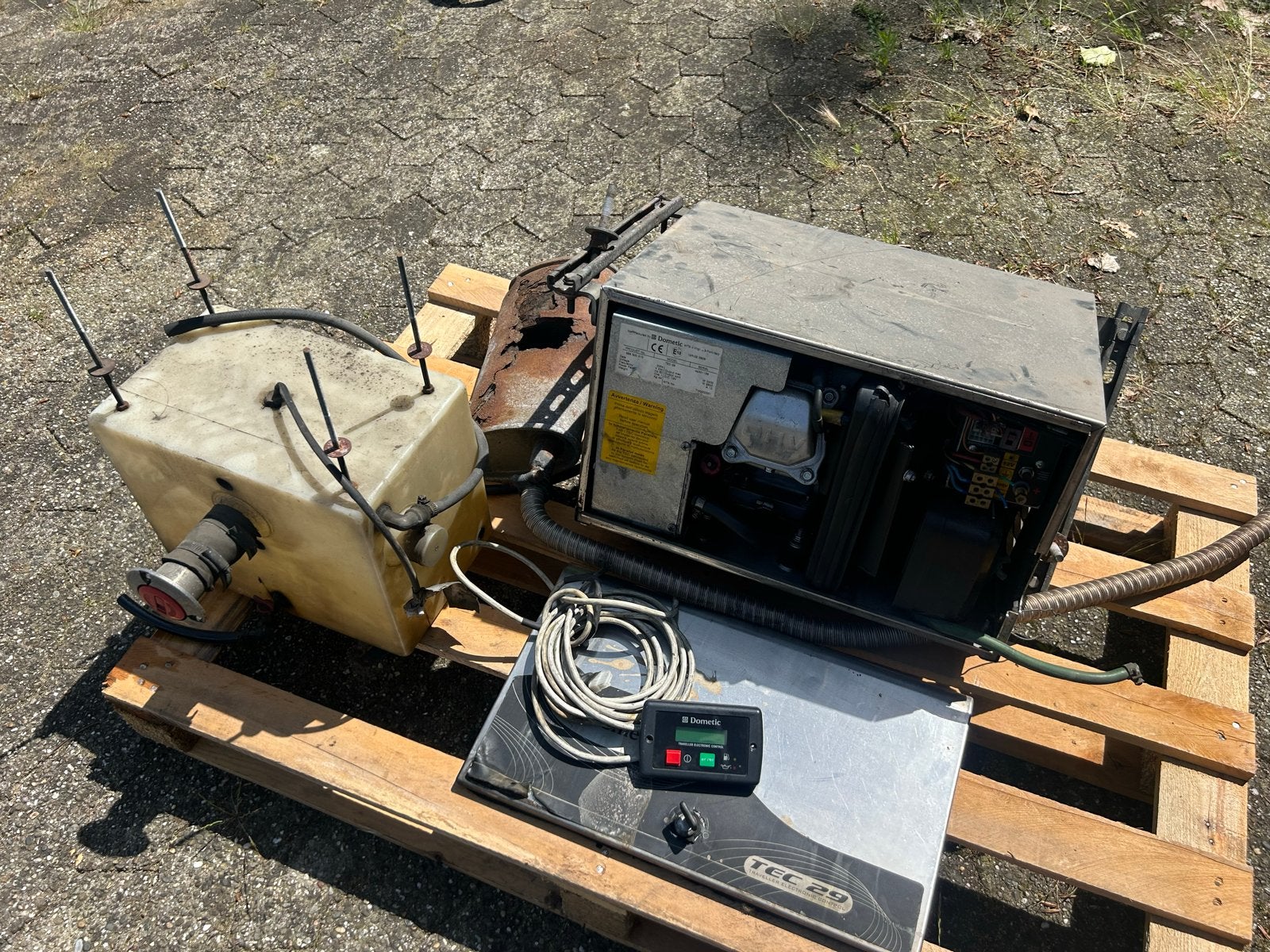 Dometic TEC 29 Generator met tank, Caravans en Kamperen, Ophalen, Gebruikt