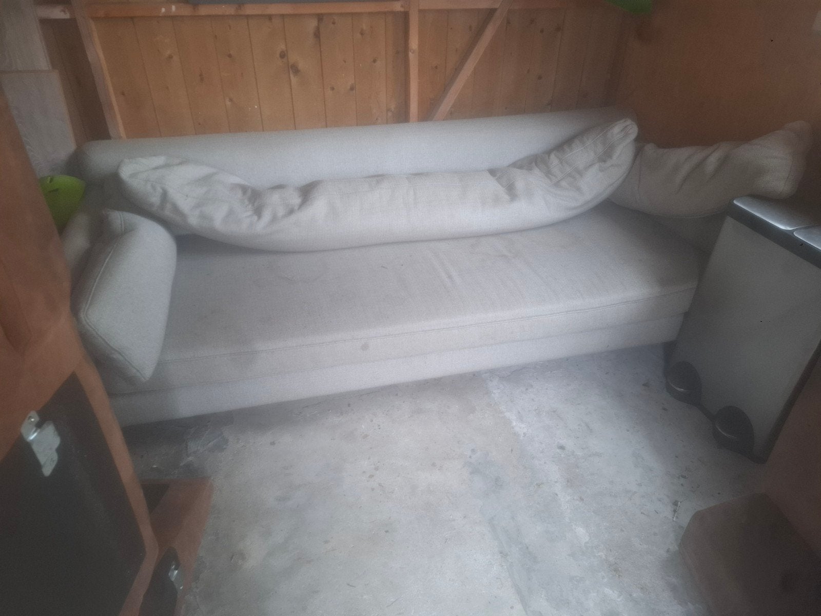 Comfortabele 3-zits bank, lichtgrijs, Gebruikt, Driepersoons, 75 tot 100 cm, Ophalen of Verzenden