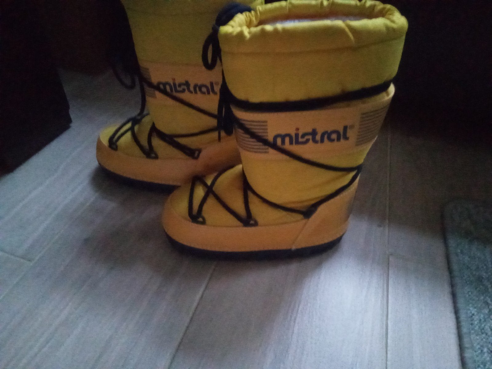 snowboots modes Mistral 35/37, Ophalen of Verzenden, Nieuw, Snowboots