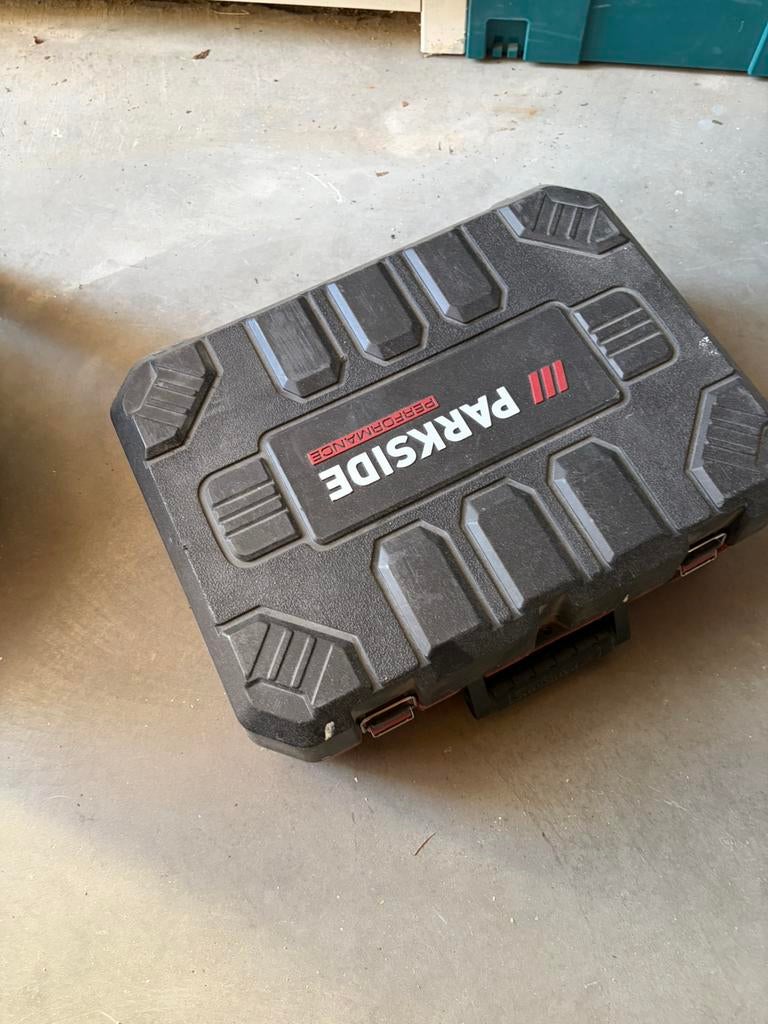 GRATIS Parkside groene kruislijn laser op 20V accu, Ophalen, Gebruikt, Overige meters