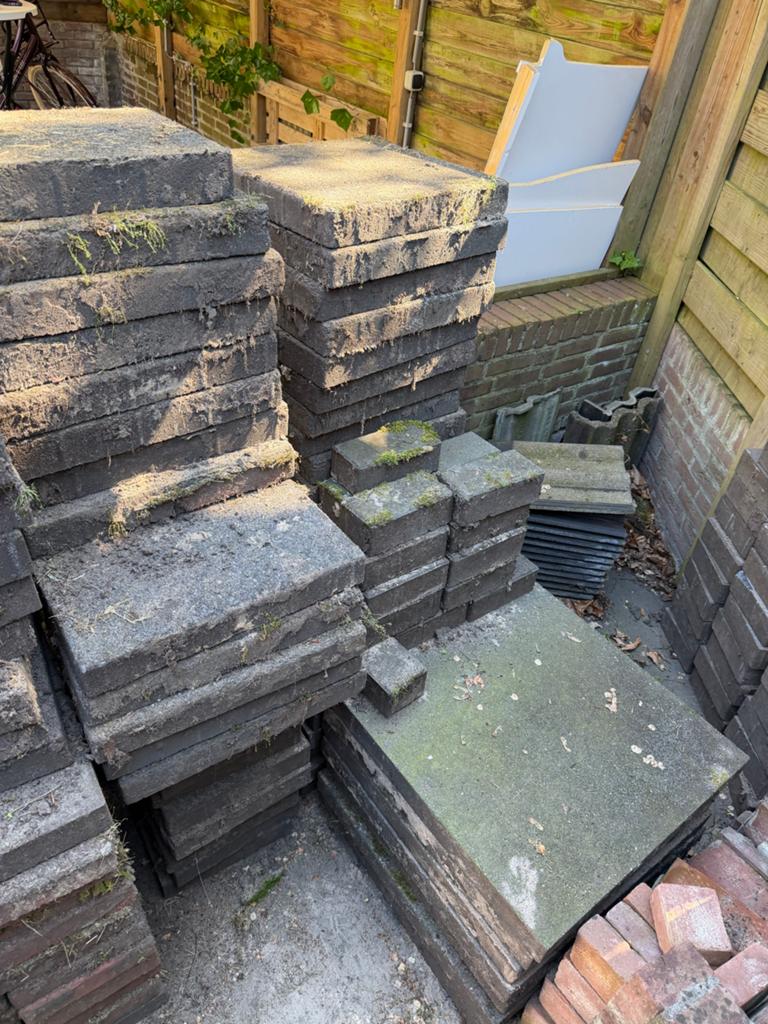 Verschillende formaten tegels - Ideaal voor tuin of pad, Doe-het-zelf en Verbouw, Tegels, Ophalen, Gebruikt, 10 m² of meer, Vloertegels