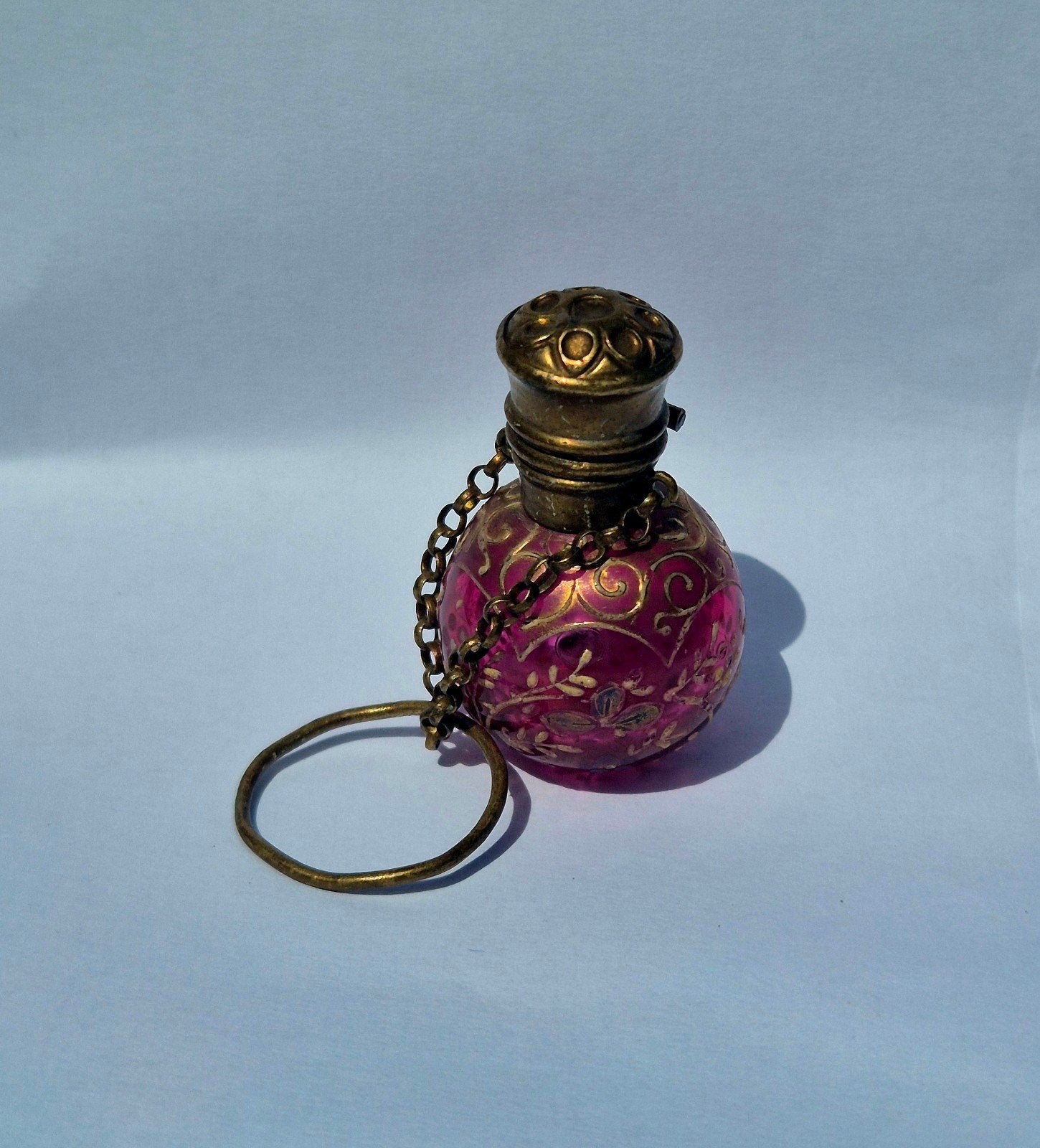 Antiek Victoriaans Chatelaine Parfumflesje Cranberry Glas, Antiek en Kunst, Antiek | Glas en Kristal, Ophalen of Verzenden