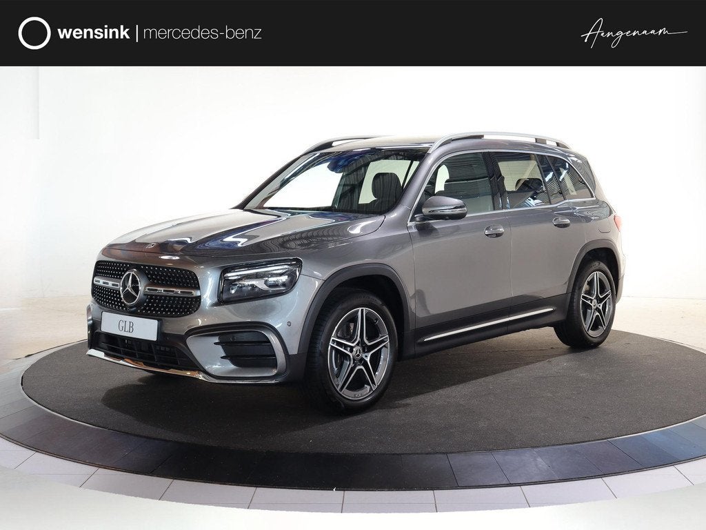 Mercedes-Benz GLB 180 Business Solution AMG | Panoramaschuif, Auto's, Mercedes-Benz, 136 pk, 4 cilinders, 14 km/l, Bedrijf
