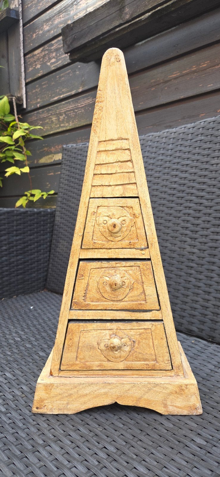 Vintage Piramide Ladekastje (50cm) - Handgesneden, Ophalen, Minder dan 50 cm, Gebruikt, Vintage