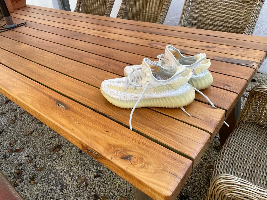 Jeezy Boost  350 V2 Light - Maat 40, Ophalen of Verzenden, Gedragen, Overige kleuren, Sneakers of Gympen
