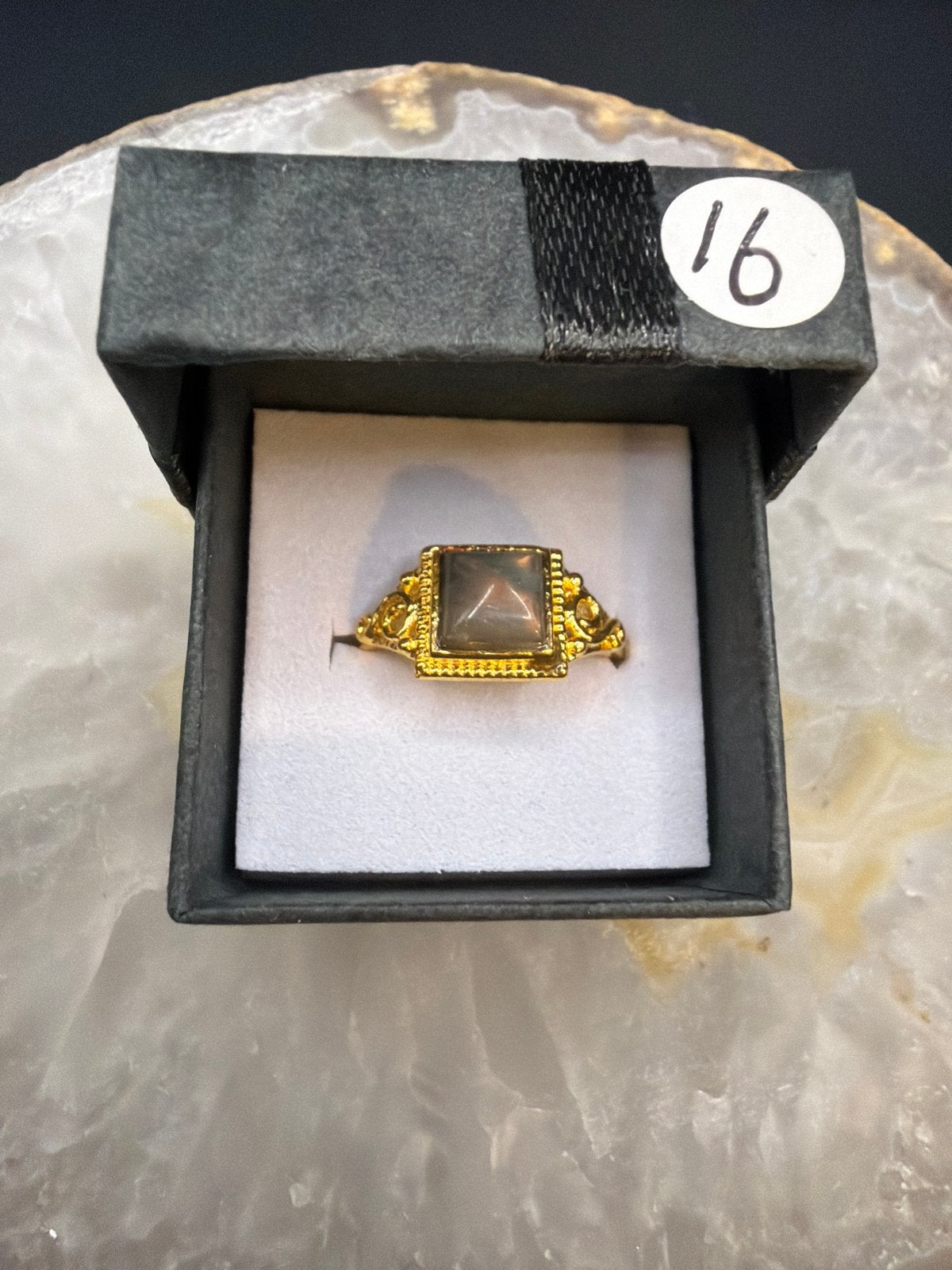 Vergulde Messing Ring met Labradoriet Steen, Overige materialen, Nieuw, Ophalen of Verzenden, X