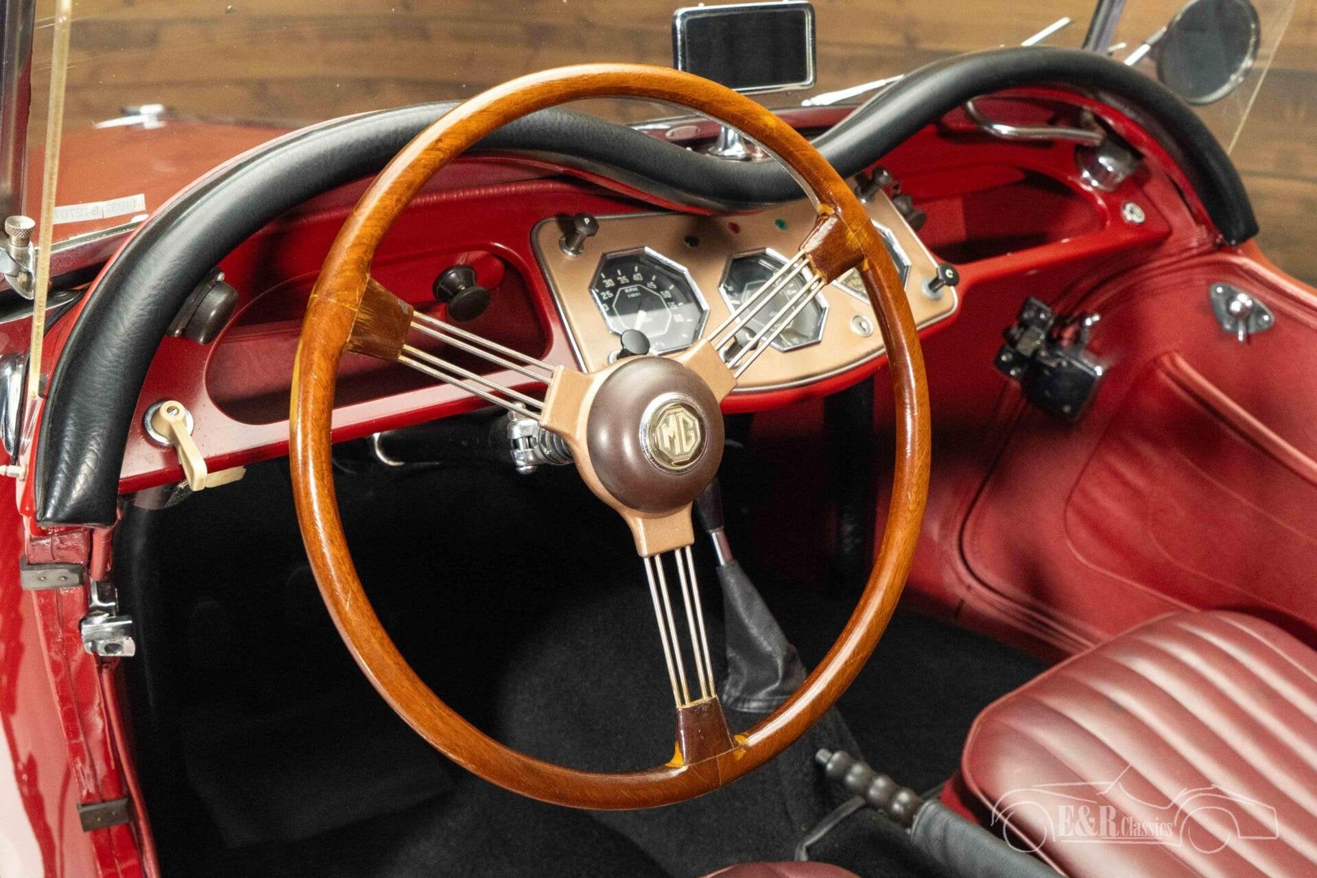 MG TF 1250 Cabriolet | 1954, Auto's, 65 pk, Achterwielaandrijving, Leder, Handgeschakeld