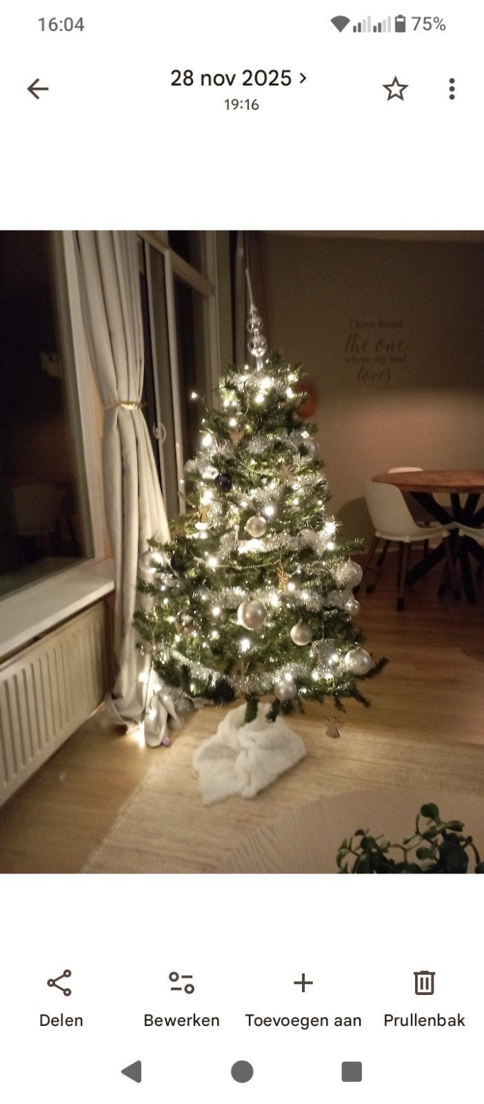 Gratis: kerstboom 1,50m met decoratie en lichtjes, Diversen, Kerst, Ophalen