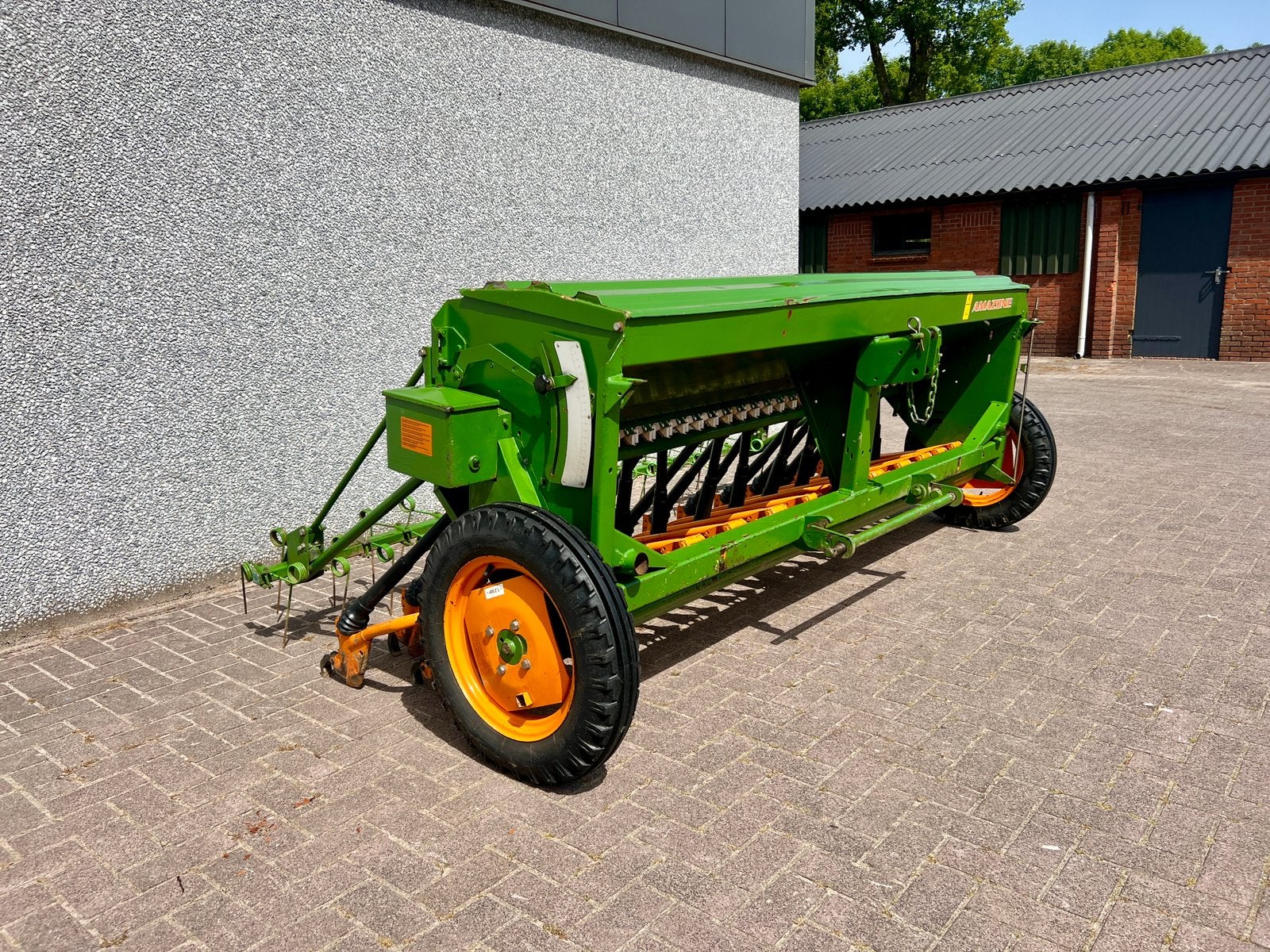 Zaaimachine Amazone D8-30 (25 pijpen) met breedzaai voeten, Ophalen of Verzenden