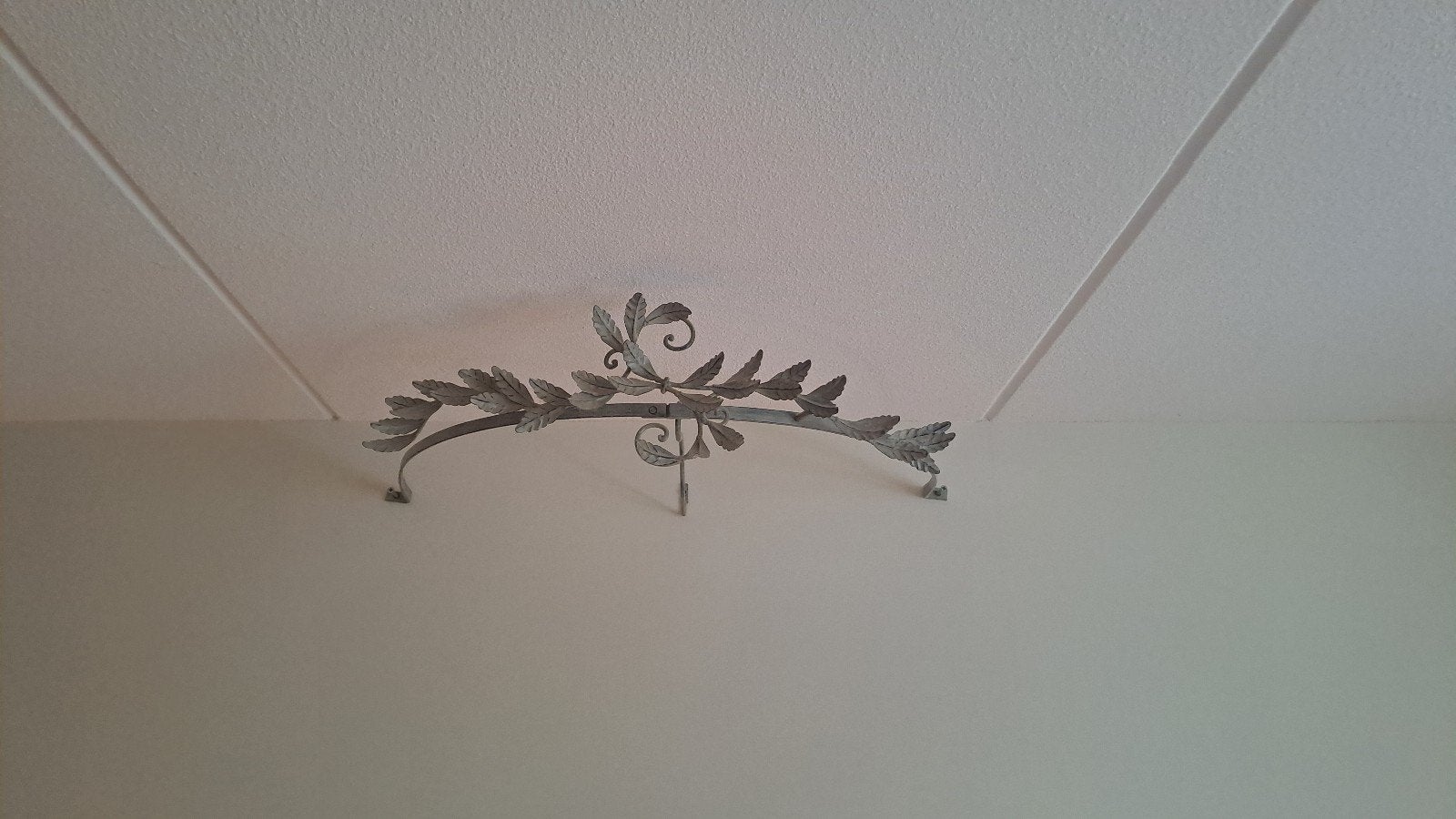 Decoratieve gordijnhouder met bladerenmotief, Ophalen, Gebruikt, Metaal, Gordijn