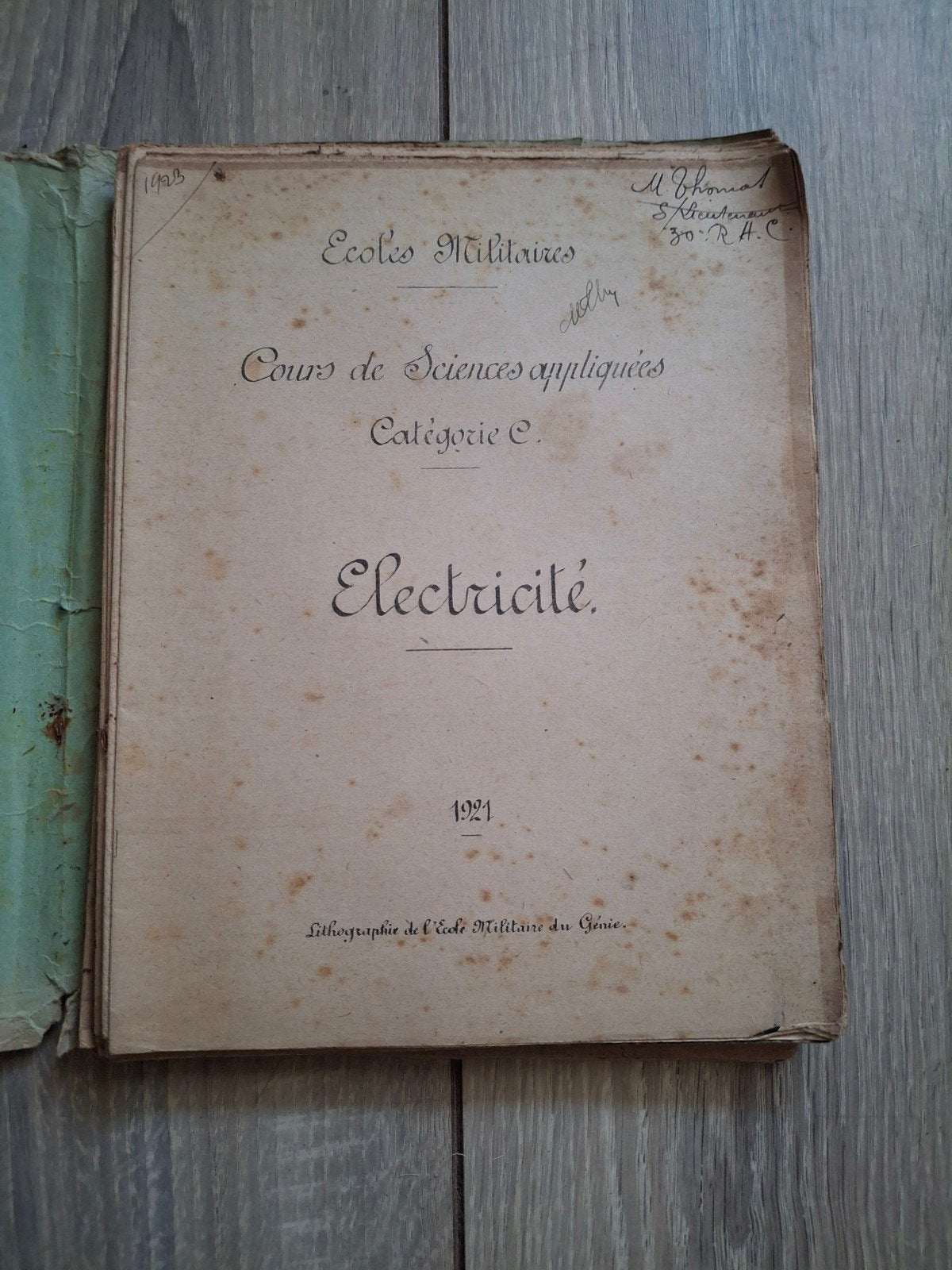 Oud Frans boek over elektriciteit Militaire School 1921, Boeken, Ophalen of Verzenden, Gelezen, Elektrotechniek, Onbekend
