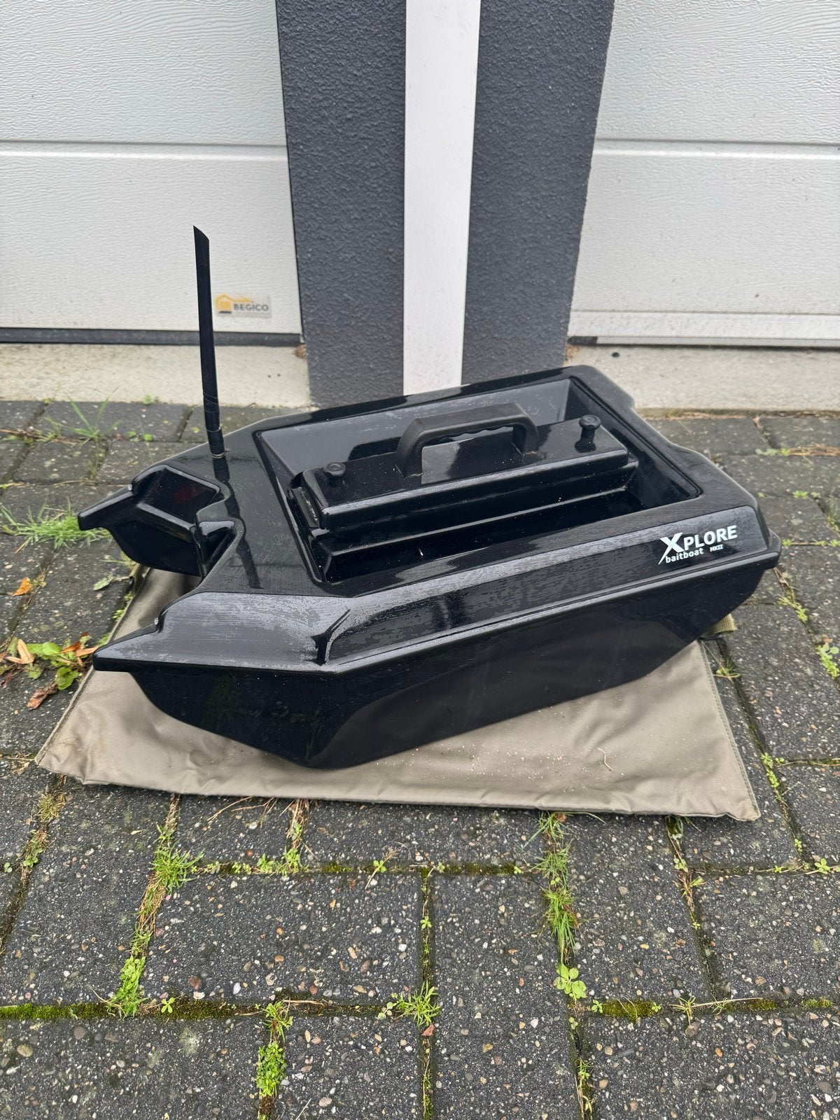 Voerboot Xplore met Raymarine Dragonfly 5 Pro en zware accu, Watersport en Boten, Ophalen, Gebruikt, Overige typen