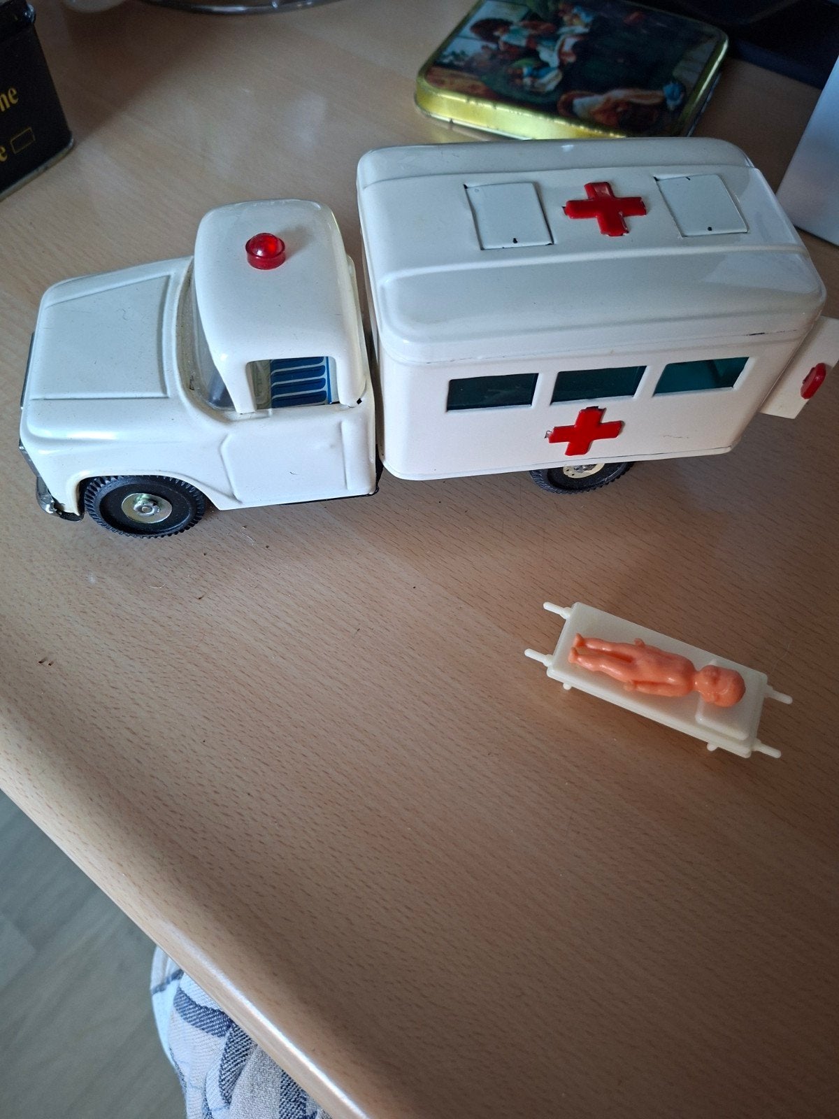 ambulance met, Ophalen of Verzenden