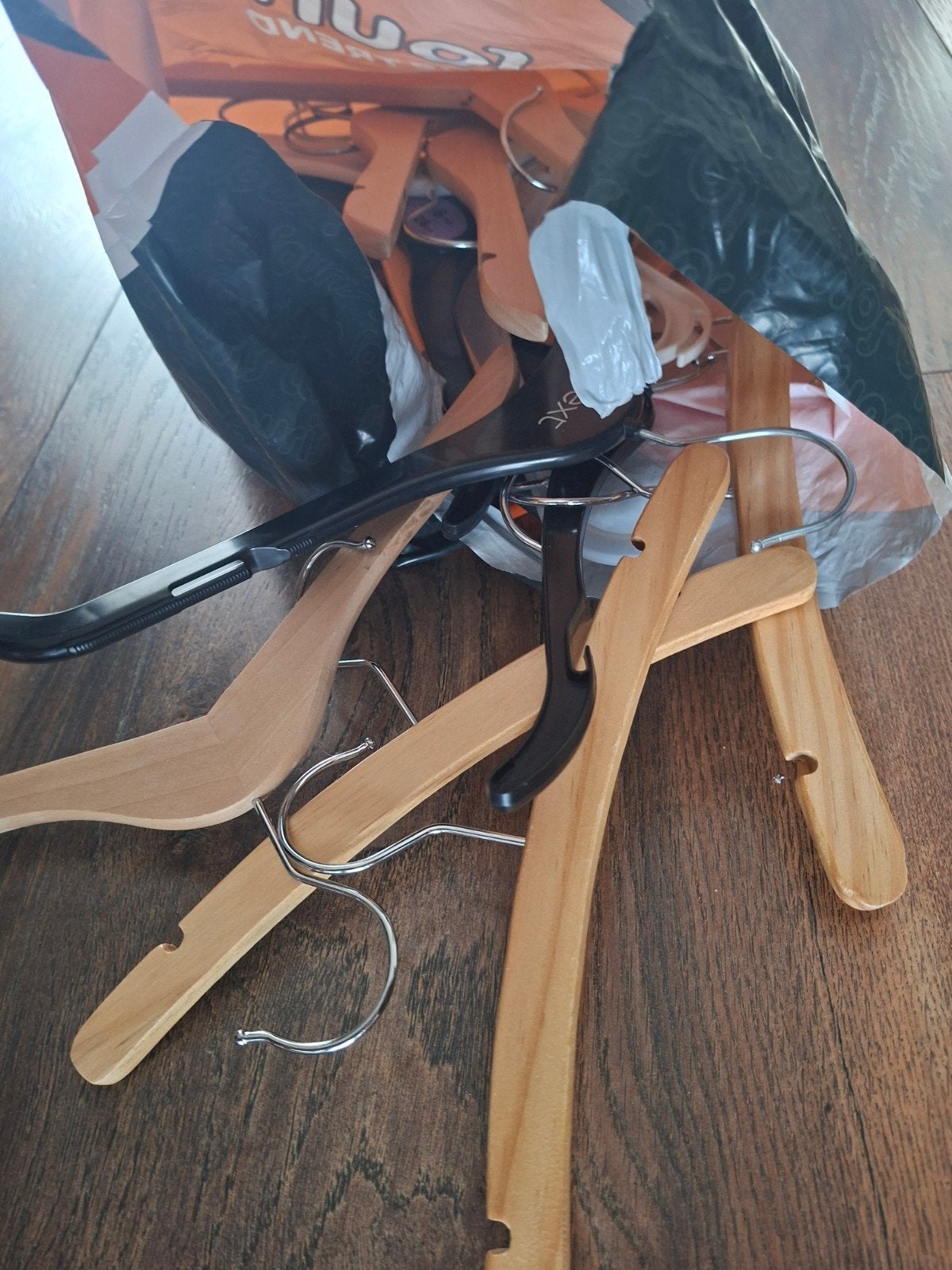 Kinderkledinghangers, grotendeels hout, Ophalen, Gebruikt, Hout, Kinderen