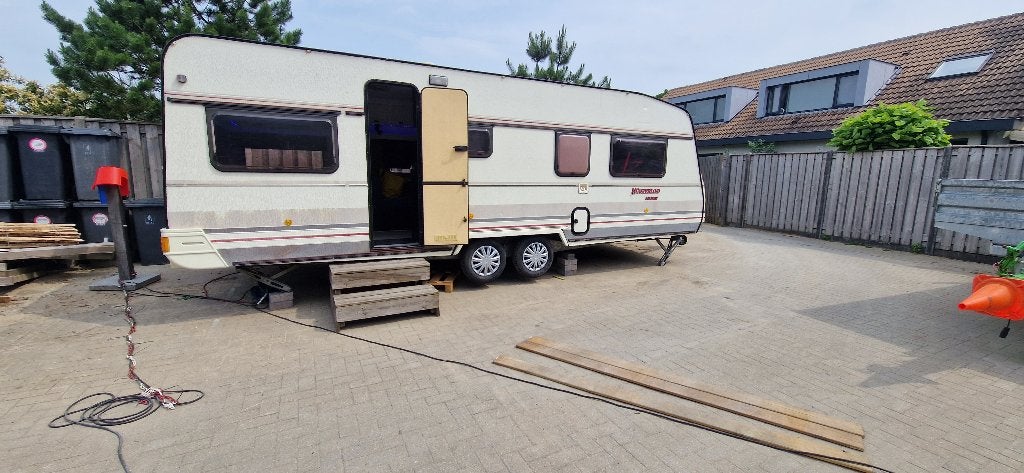 LMC CARAVAN, Vast bed, Rondzit, Particulier, Ringverwarming
