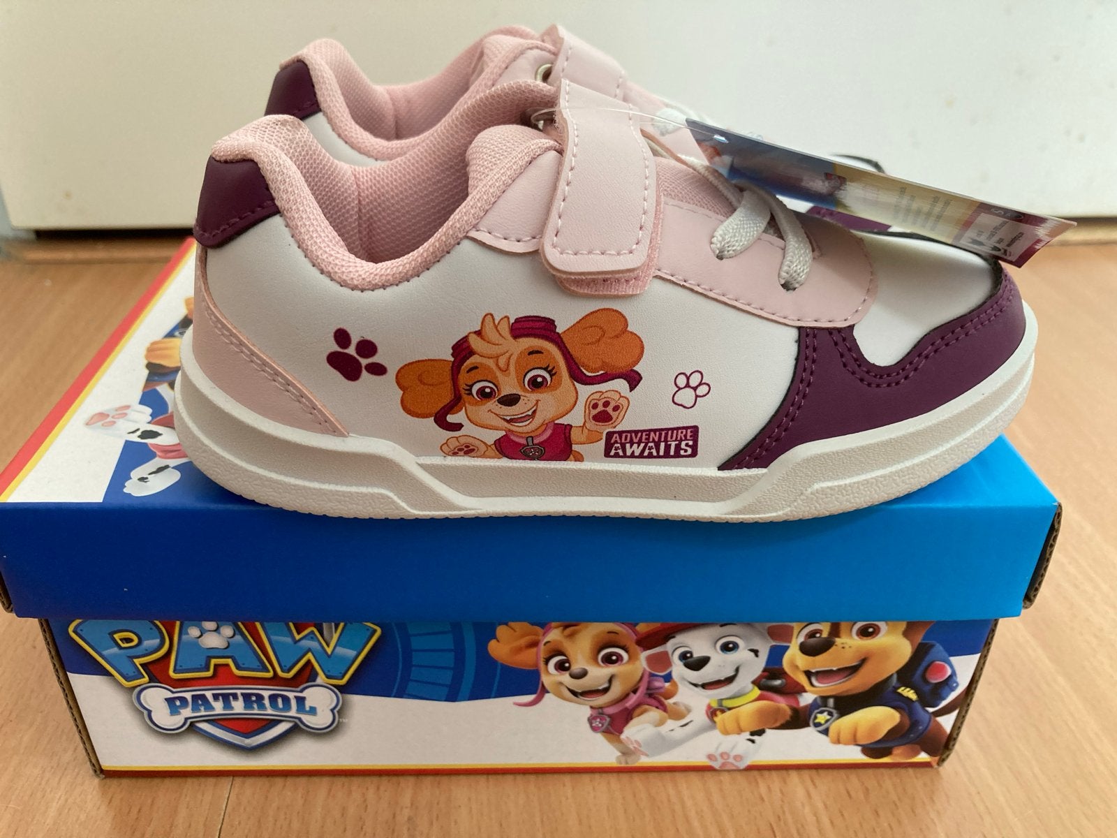 Nieuwe Paw Patrol sneakers / schoenen voor meisjes maat 25, Meisje, Schoenen, Nieuw, Ophalen of Verzenden