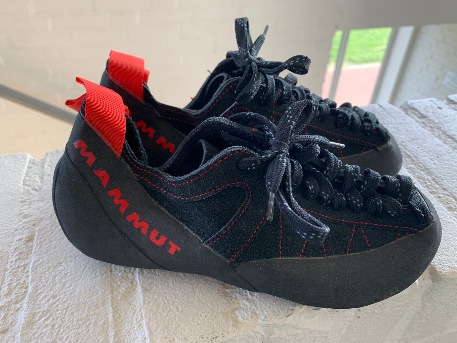 Nieuwstaat Mammut Klimschoenen maat 41 + Klimgordel, Ophalen of Verzenden, Zo goed als nieuw, Klimsport-accessoire