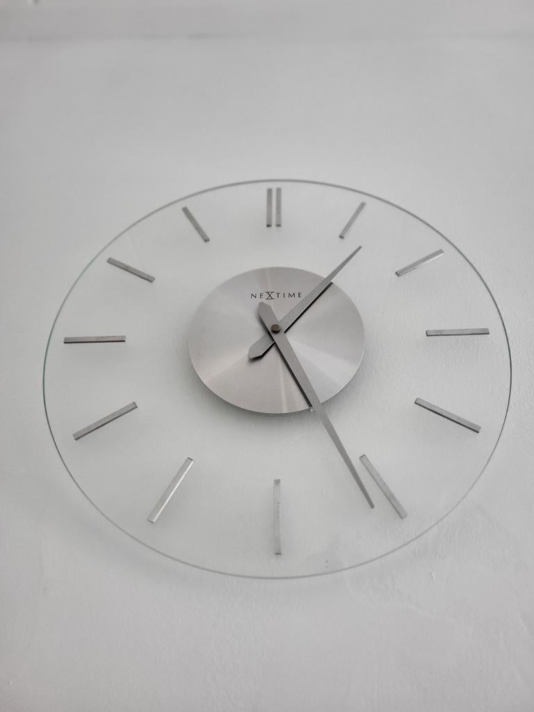 Stijlvolle Nextime Glazen Wandklok - Modern Design RM zara💫, Huis en Inrichting, Woonaccessoires | Klokken, Ophalen of Verzenden