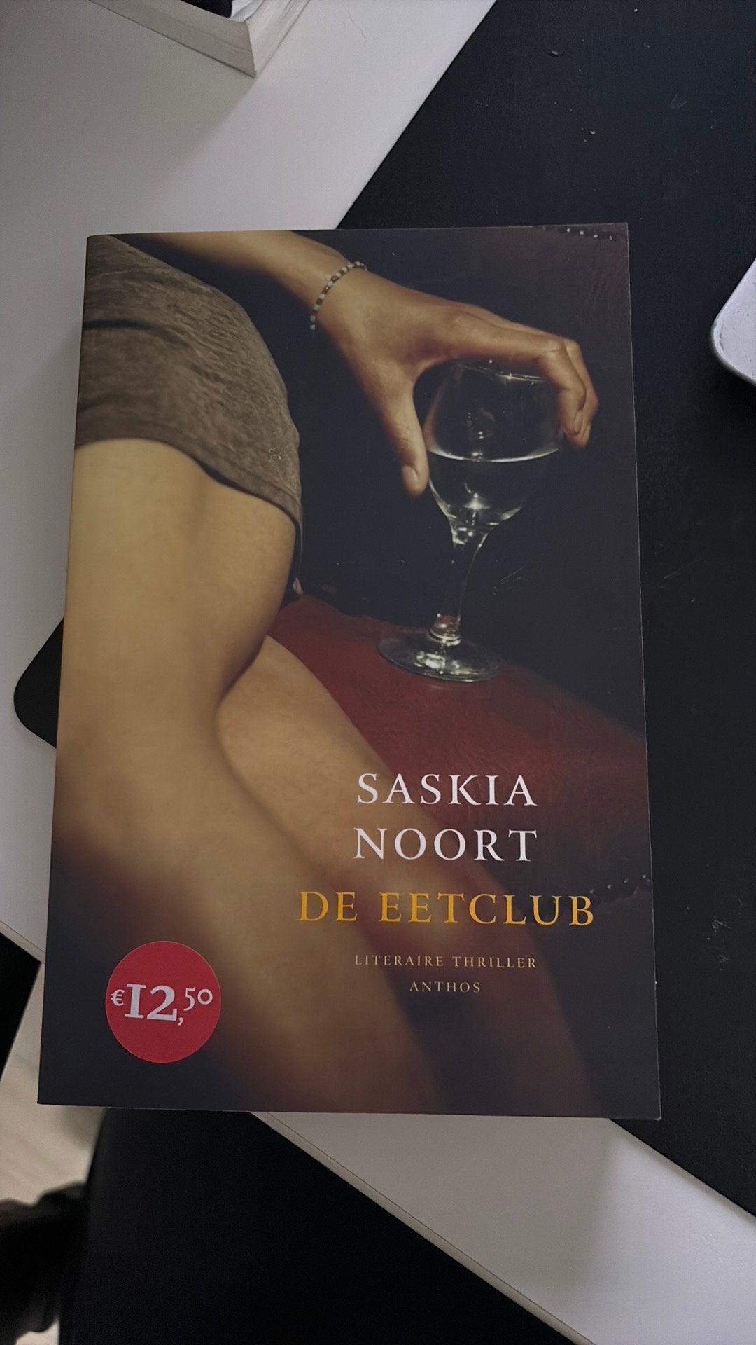 Saskia Noort - De eetclub, Ophalen of Verzenden, Zo goed als nieuw