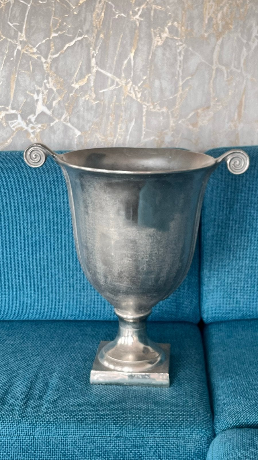Grote metalen vaas met handvatten - 50cm, Ophalen of Verzenden