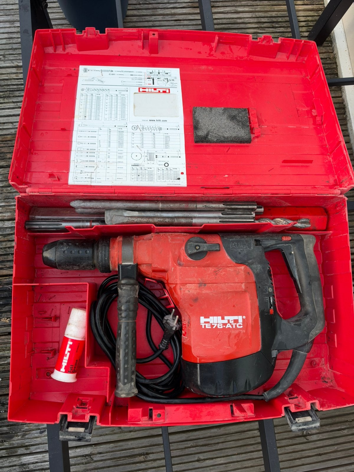 Hilti TE 76-ATC + 4 beitels + boren 25/37mm + koffer, Ophalen, Boor- en/of Breekhamer, Klopboormechanisme, Gebruikt