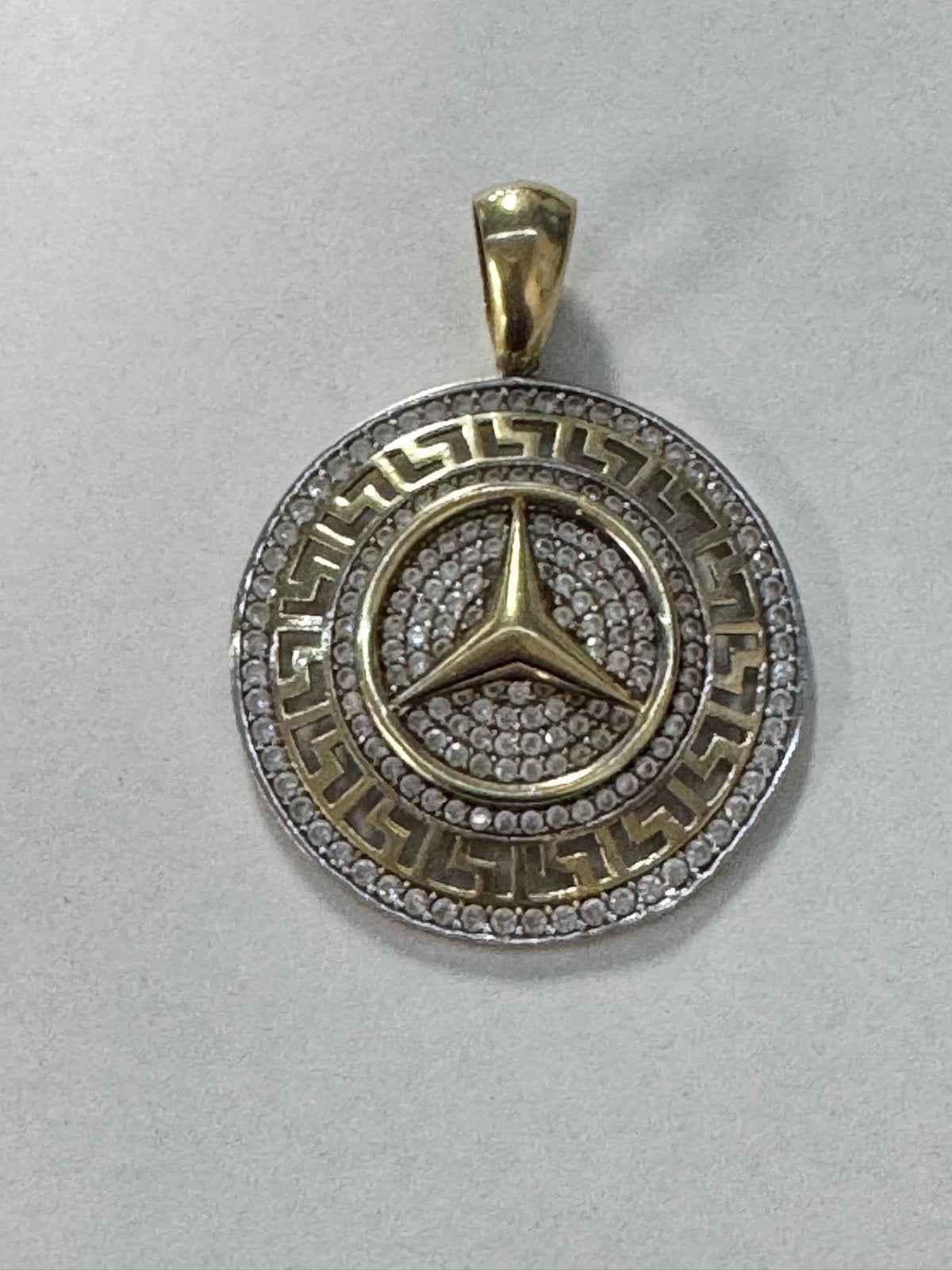 14kt Gouden Hanger met Mercedes Ster en Zirkonia's, Gebruikt, Overige voorstellingen, Ophalen of Verzenden, Goud
