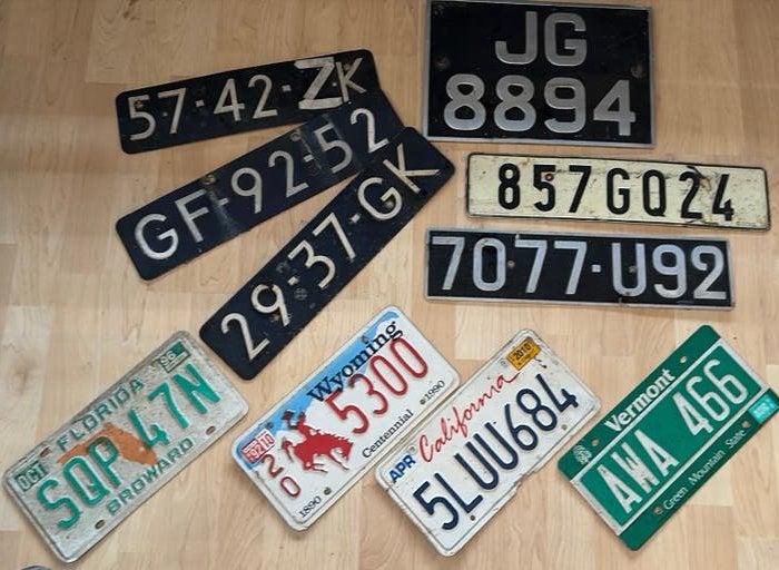 10x kenteken uitverkoop nummerbord USA NL UK Frankrijk, Verzenden, Gebruikt, Reclamebord