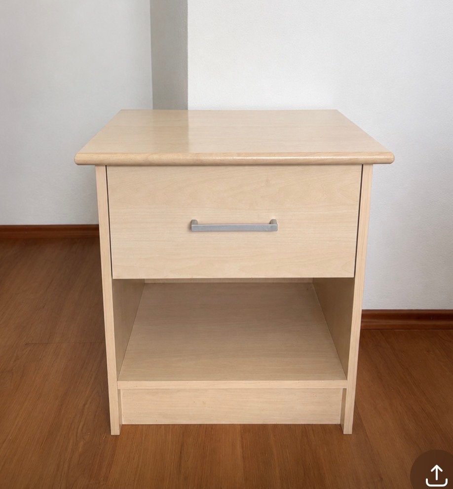 Gratis 2x Stevige Nachtkastjes, Ophalen, Gebruikt, 45 tot 65 cm, Minder dan 55 cm