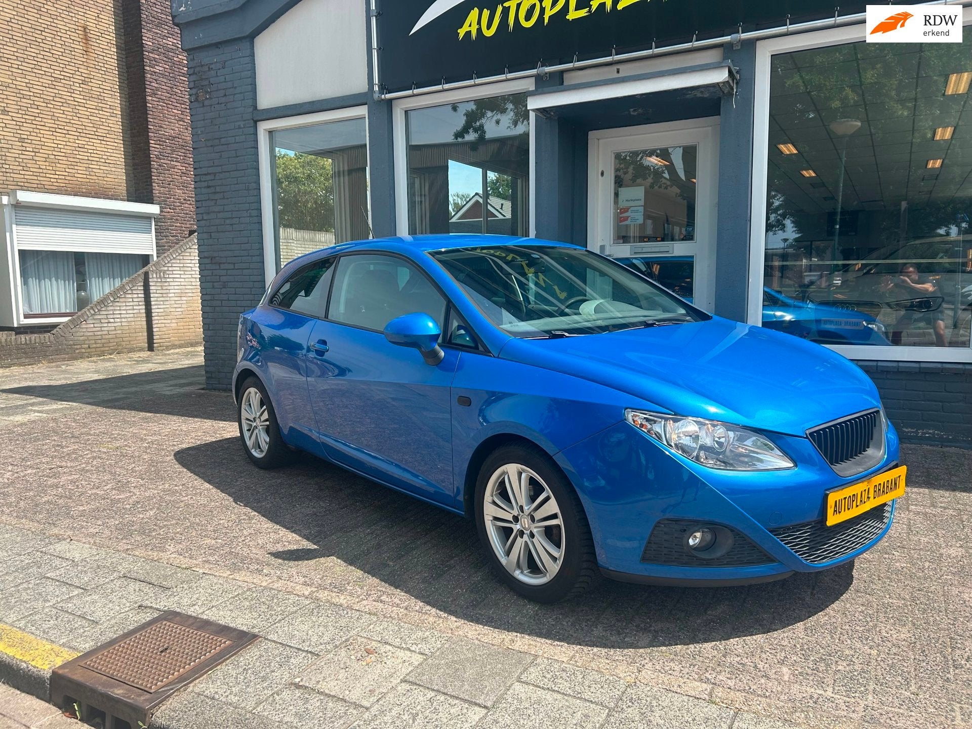 Seat Ibiza 1.4-16V Reference/ AIRCO/ CRUISE/ PDC/ AUX/ 16 IN, Voorwielaandrijving, Gebruikt, 4 cilinders, Parkeersensor