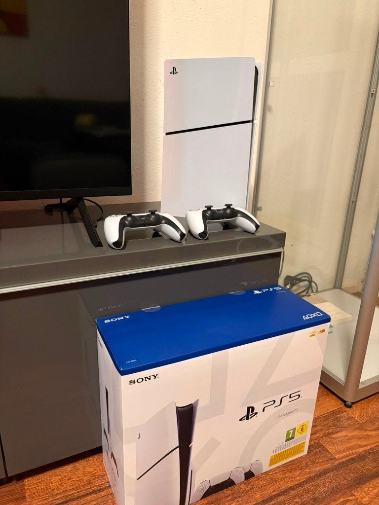 Sony PlayStation 5 Disc Edition 2 controller / 1 TB opslag, Spelcomputers en Games, Games | Sony PlayStation 5, Ophalen, Online