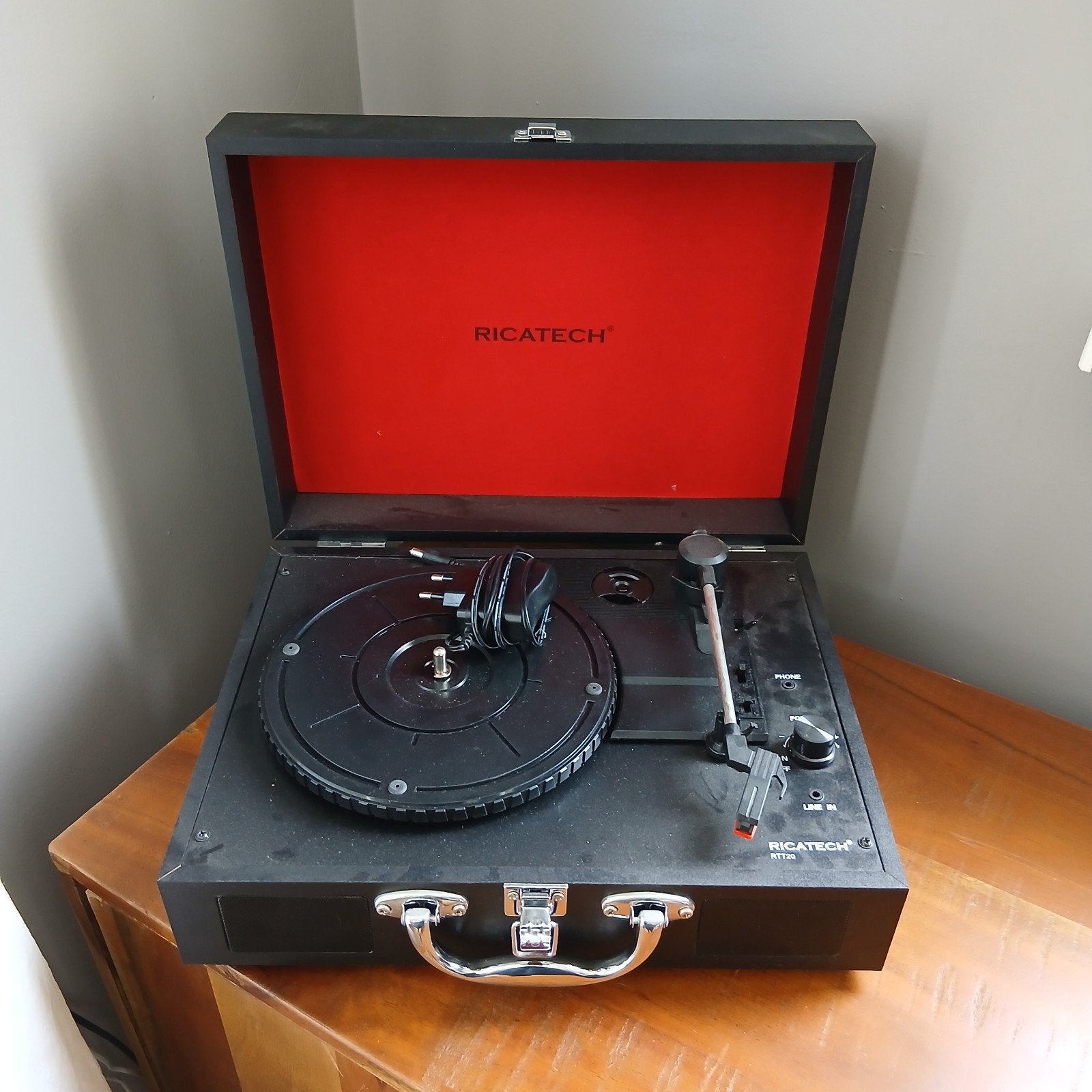draagbare platenspeler (Ricatech RTT20), Audio, Tv en Foto, Ophalen, Zo goed als nieuw, Platenspeler, Overige merken