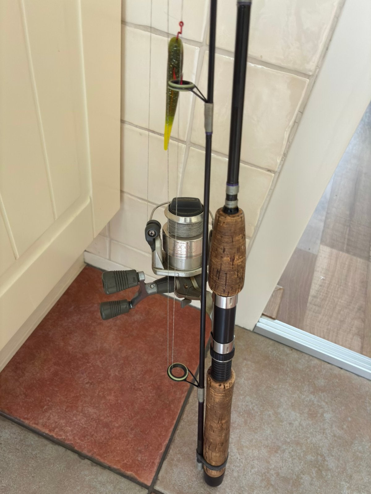 Handmade spinhengel met Shimano Symetry Aero 2000 molen, Watersport en Boten, Ophalen, Gebruikt, Molen