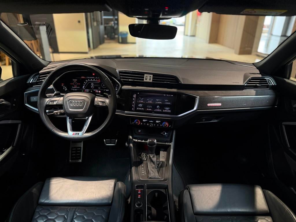 Audi RSQ3 Sportback 2.5 TFSI|Pano|RS Seats|Camera|Sonos|Matr, Auto's, Audi, Automaat, Adaptive Cruise Control, Gebruikt, Zwart