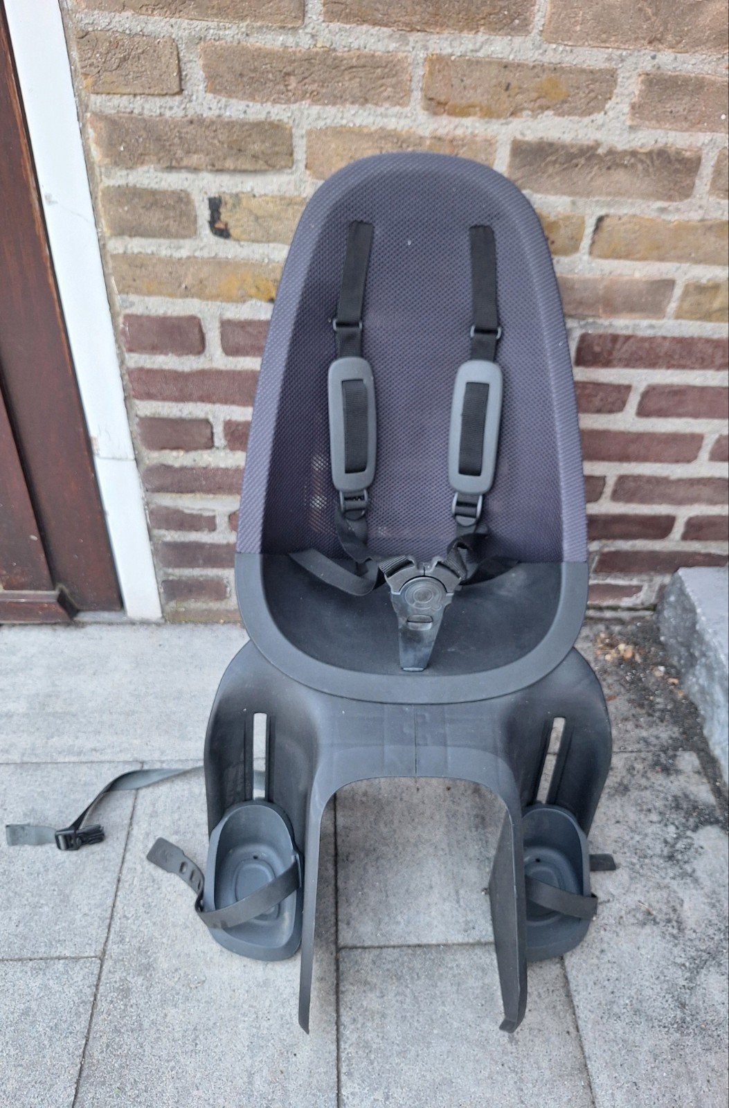 Qibbel Air fietsstoel zwart achterzit, Ophalen, Achterzitje, Voetsteuntjes, 9 t/m 18 kg
