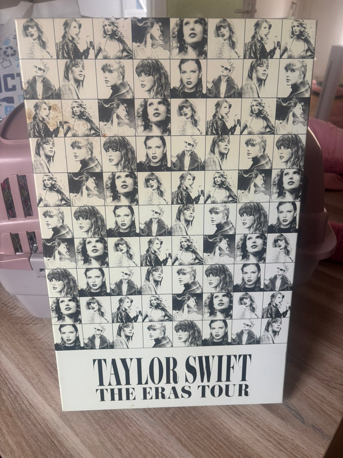 Taylor swift eras tour vip box, Ophalen, Zo goed als nieuw