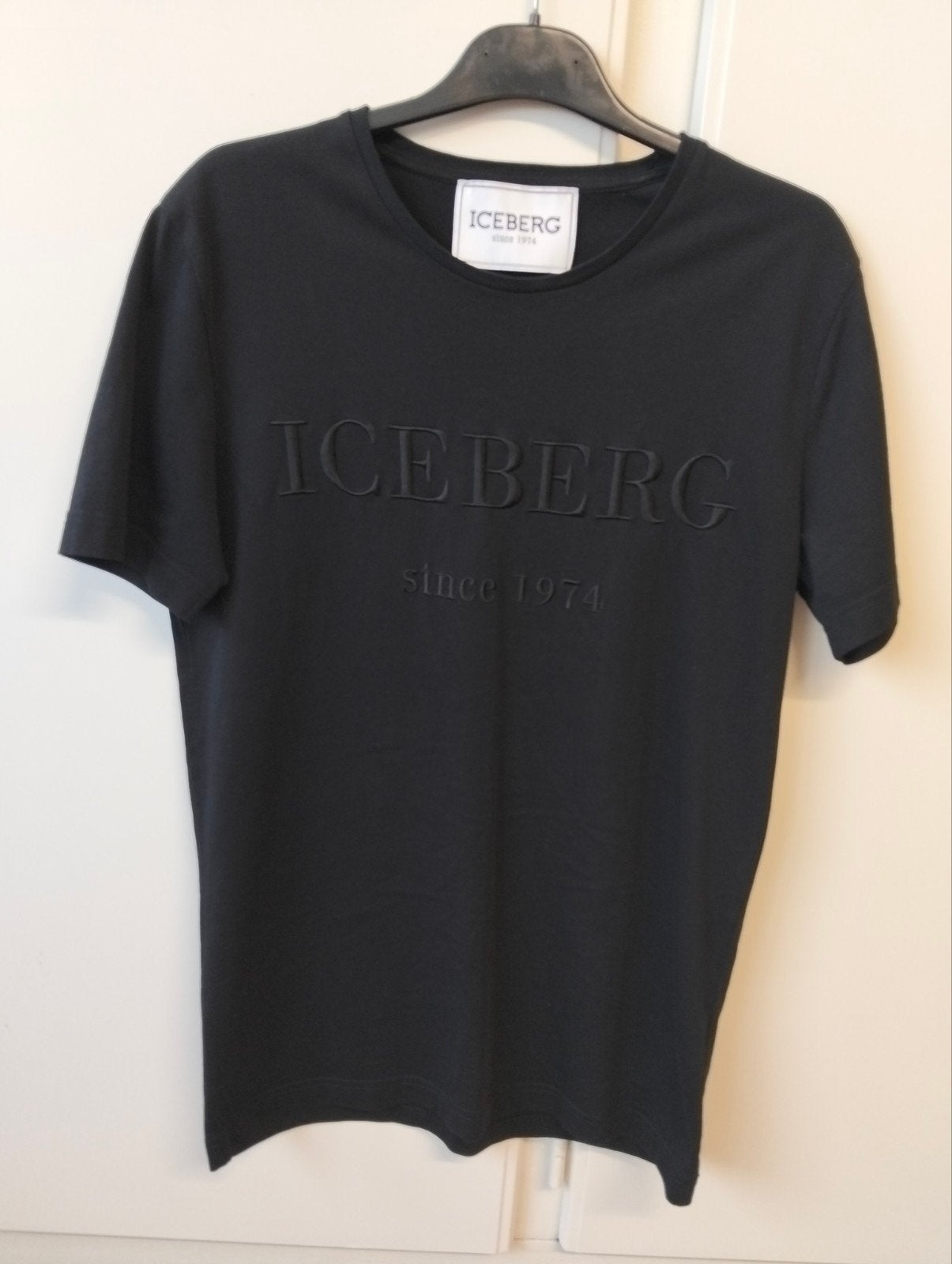 Iceberg T-shirt Zwart - Maat M, Maat 48/50 (M), Zwart, Ophalen of Verzenden, Zo goed als nieuw