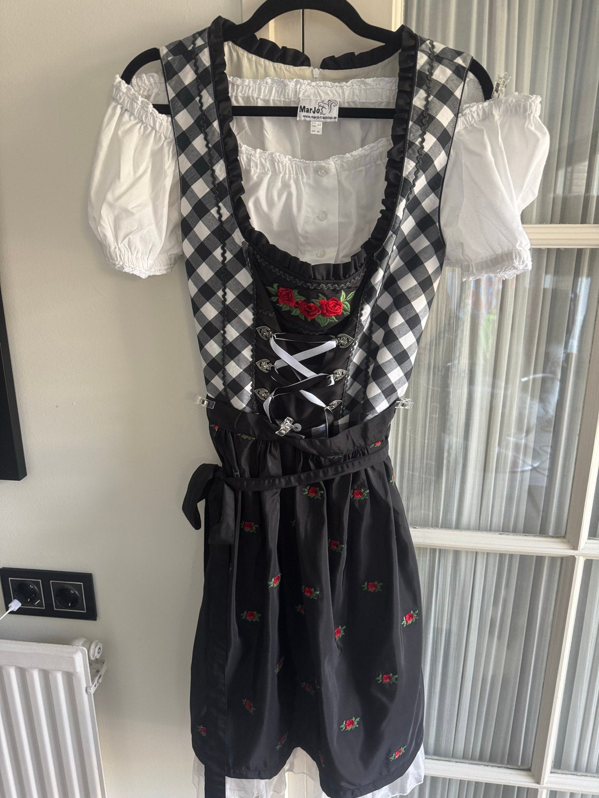 Fuchs Dirndl met Carmen Style Blouse en Petticoat maat 44, Maat 42/44 (L), Ophalen of Verzenden, Kleding, Overige thema's