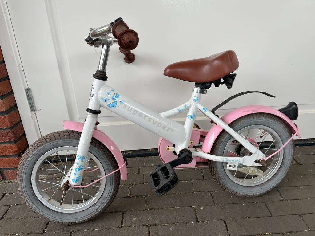 Leuke roze kinderfiets - SuperSuper 12 inch, Ophalen, Gebruikt, Terugtraprem, Minder dan 16 inch
