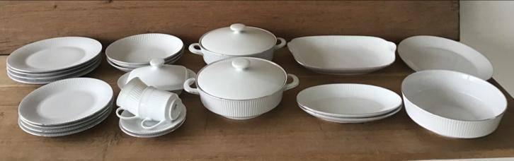 Servies Eschenbach Bavaria Germany / wit met zilver randje, Antiek en Kunst, Ophalen of Verzenden