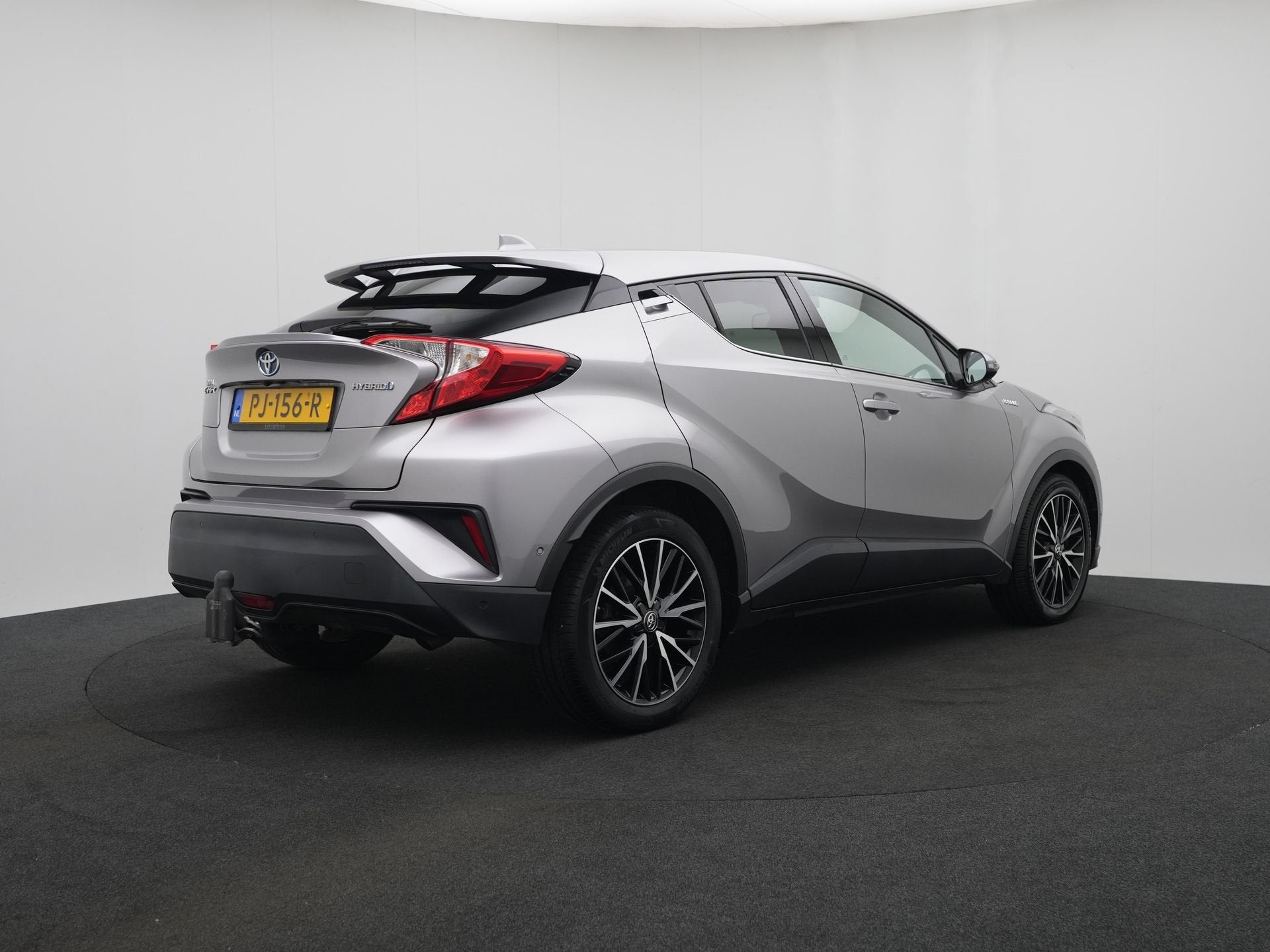 Toyota C-HR 1.8 Hybrid Executive | Dealer Onderhouden | Park, Auto's, Toyota, 12 maanden, Euro 6, 4 cilinders, Leder en Stof