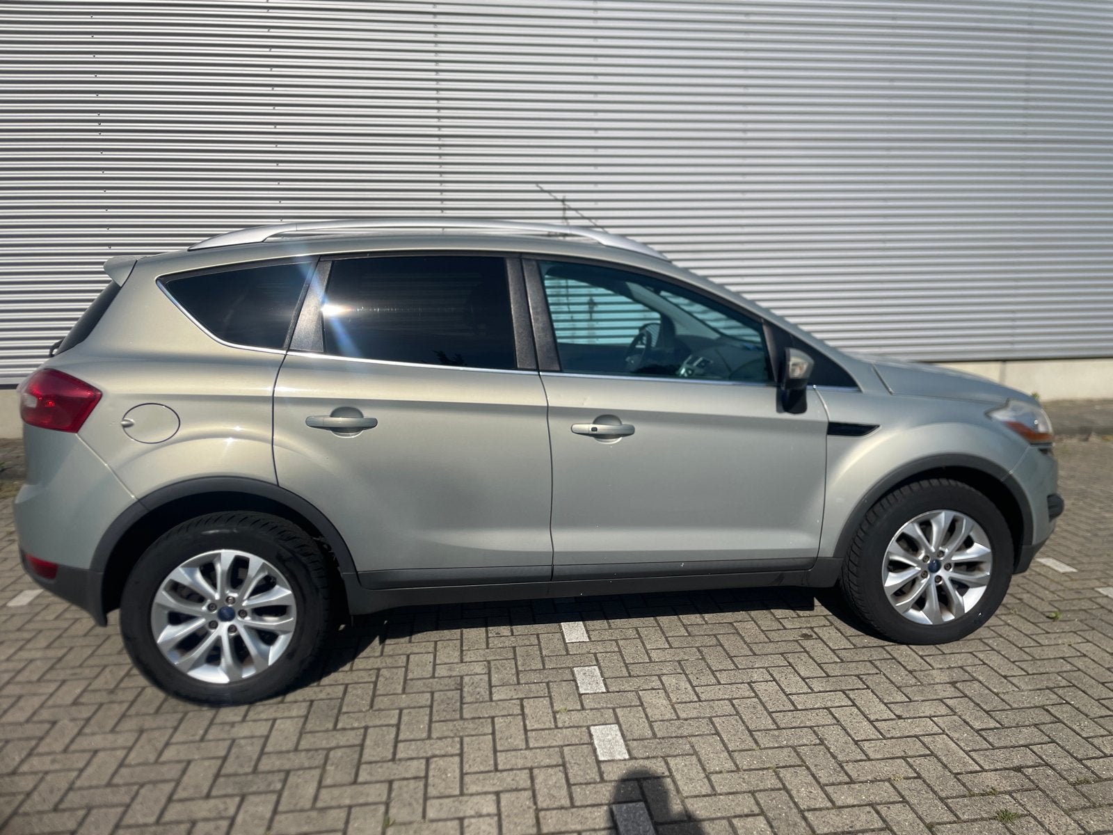 Ford 2009 Grijs, Automaat, 15 km/l, Zwart, 1553 kg